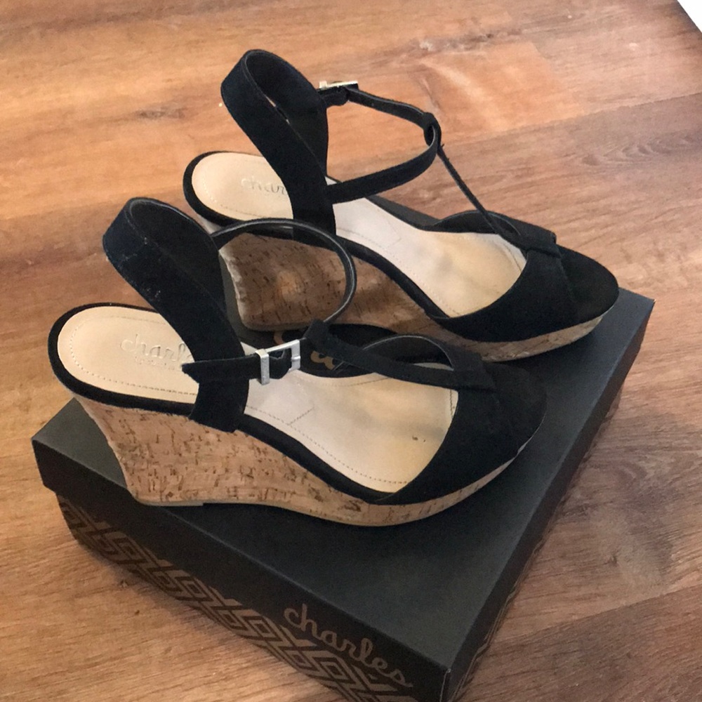Black Wedges